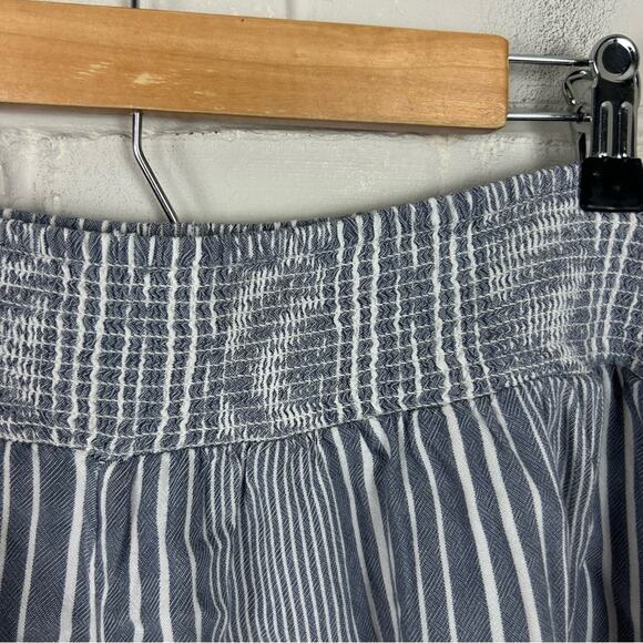 American Eagle Flowy Stripe Pull On Casual Shorts Size XL - Picture 7 of 9